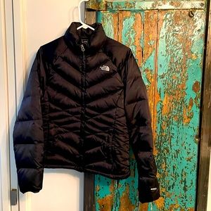 USED The North Face Down Filled Puffer Jacket - Medium (black)